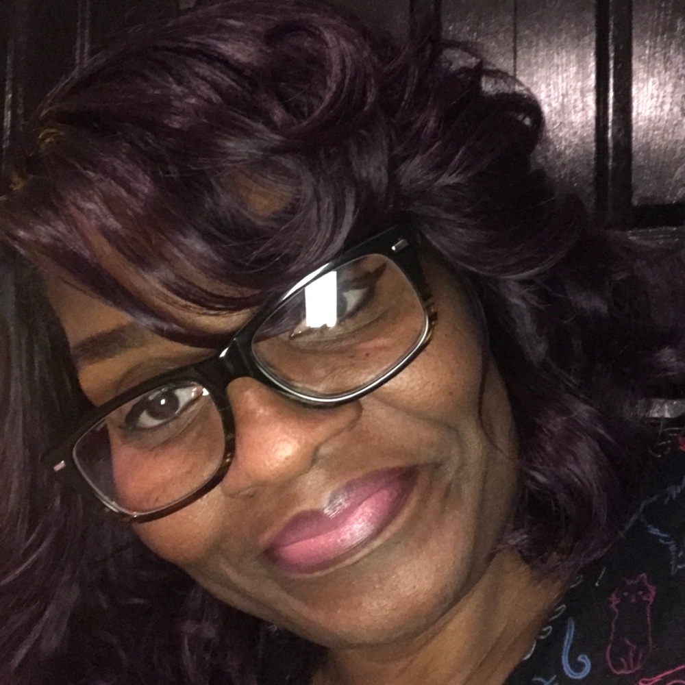 Meet your Posher, Sharon